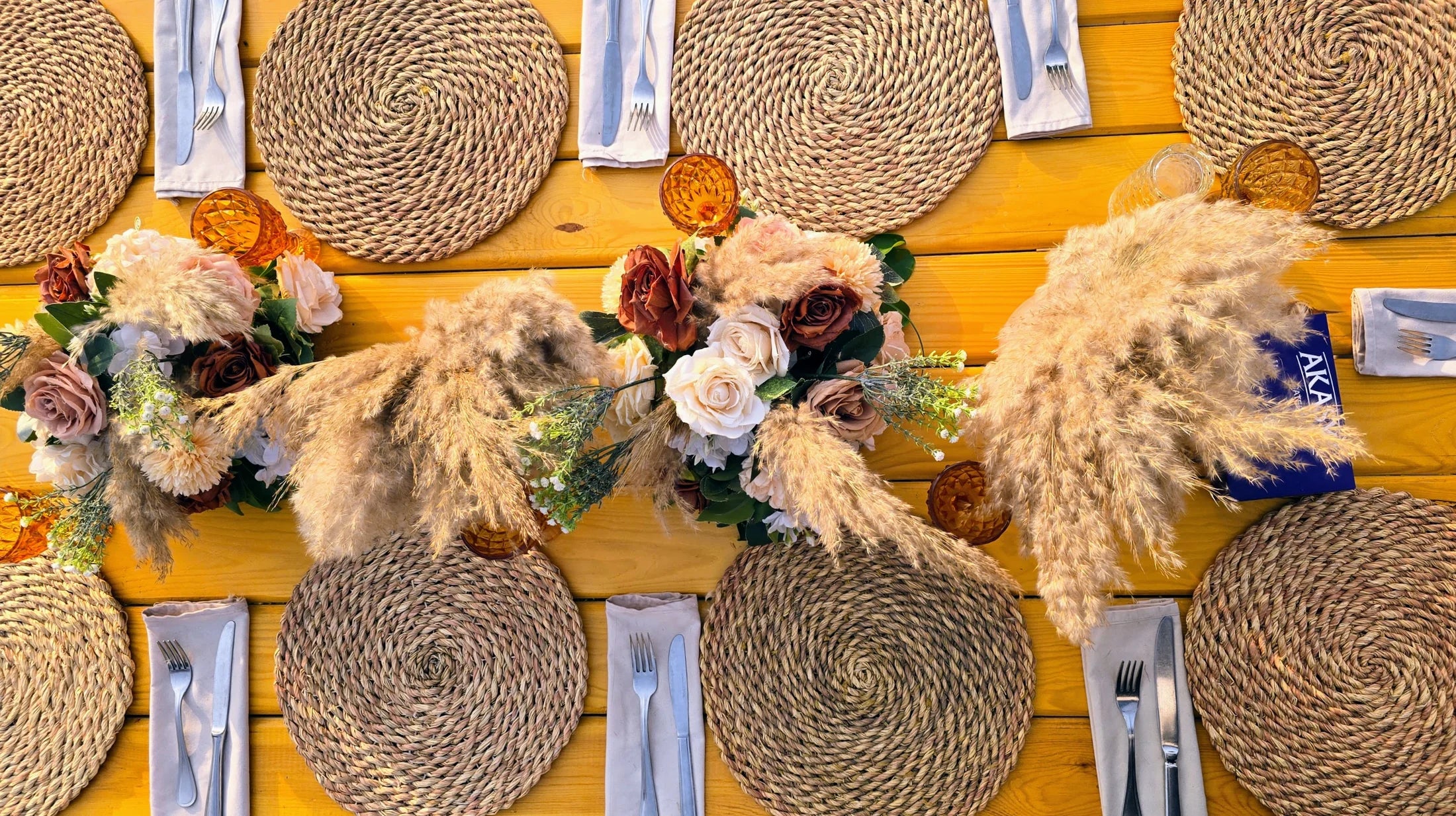 Halfa Round Placemat