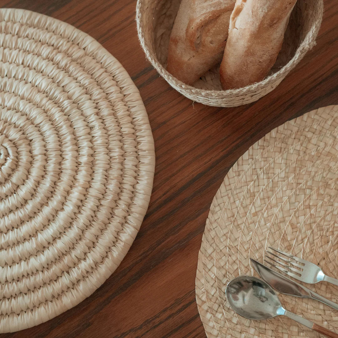 Halfa Round Heat Resistant Placemats | 15 cm
