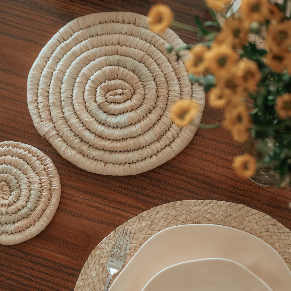 Halfa Round Heat Resistant Placemats | 35 cm
