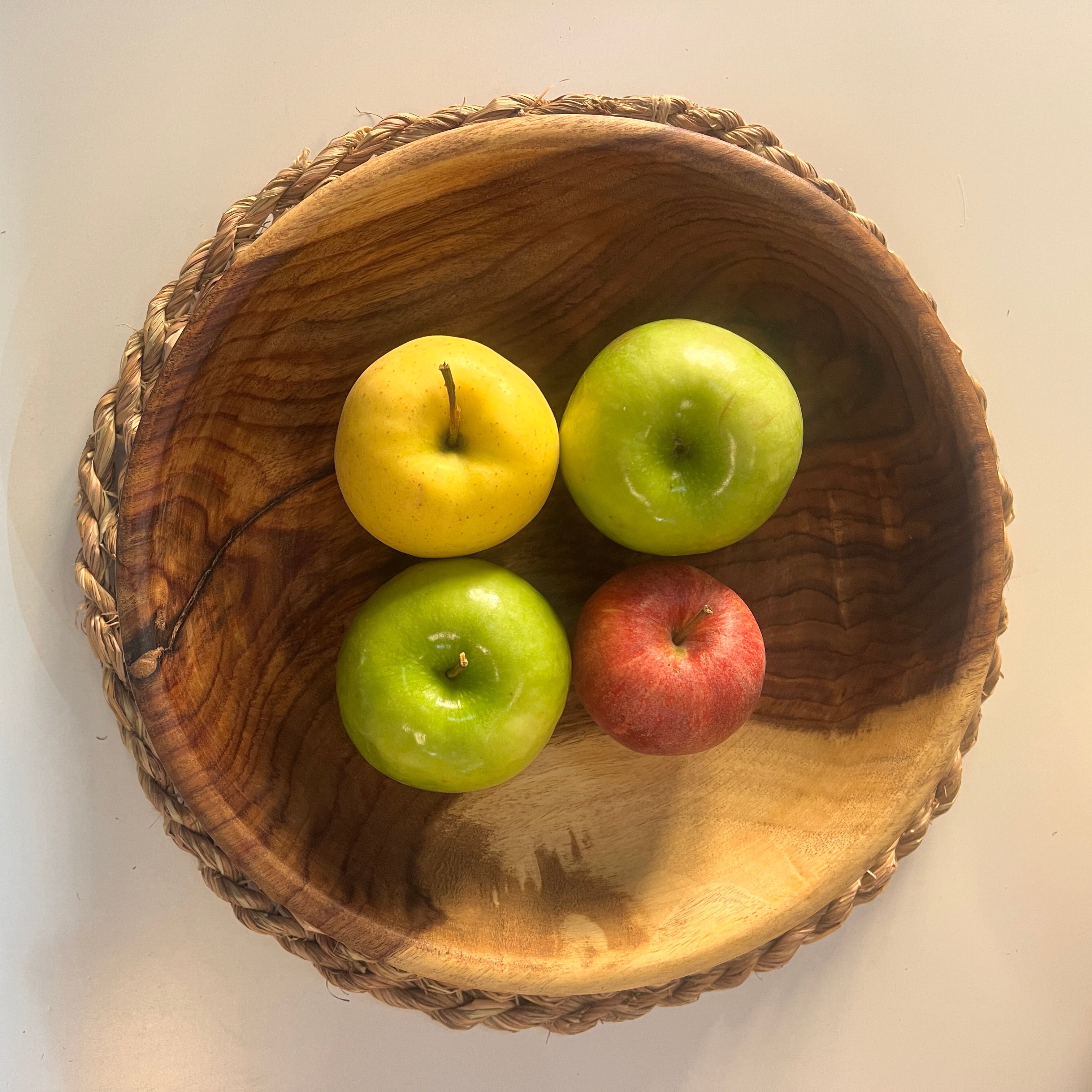 Rosewood Round Plate 25 cm